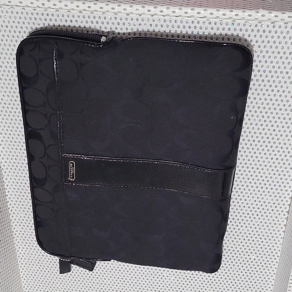 Authentic Coach case - Picture 2 of 5